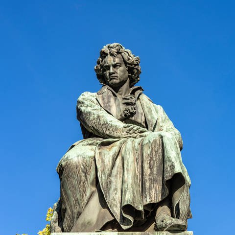 200 Jahre Beethovens Neunte: Das Beethoven-Denkmal am Beethovenplatz, Wien